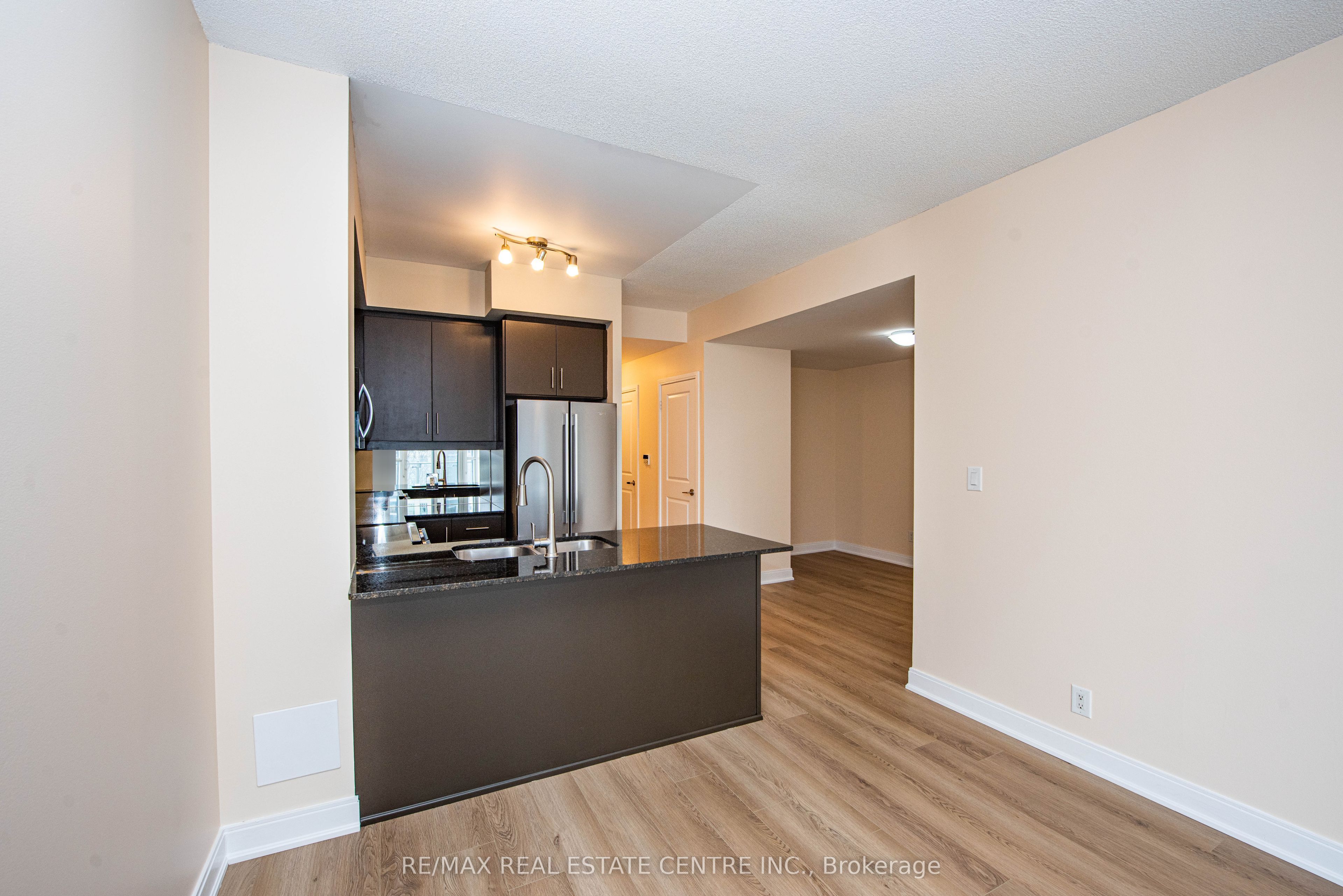50 Absolute Avenue, #303