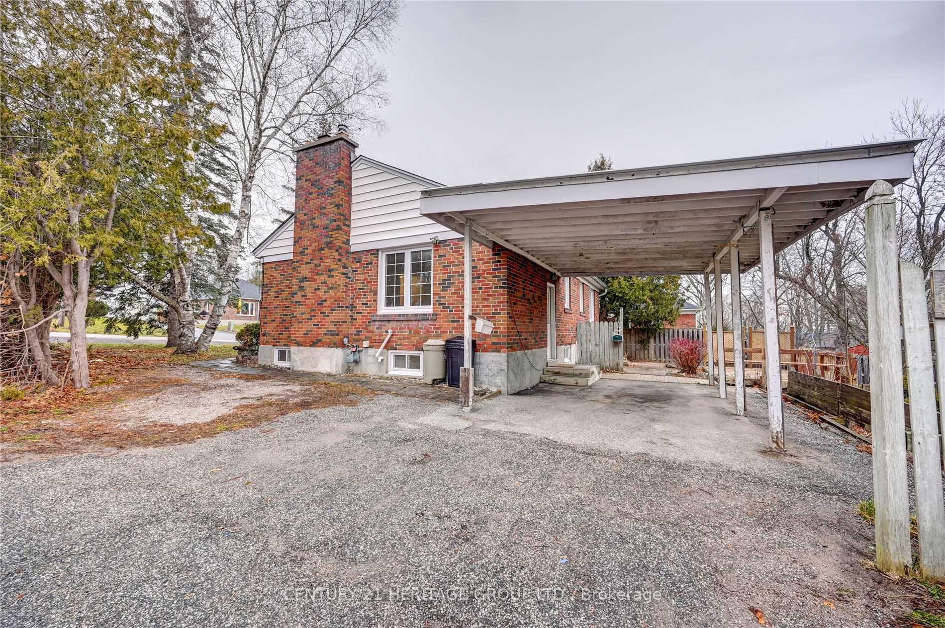 36 Argyle Avenue, Orillia, ON L3V 2V6