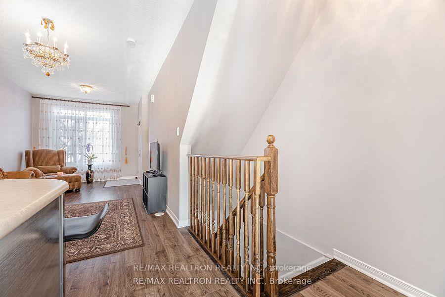 3 Bedrooms Condo at 4711 Kingston,  Toronto For sale