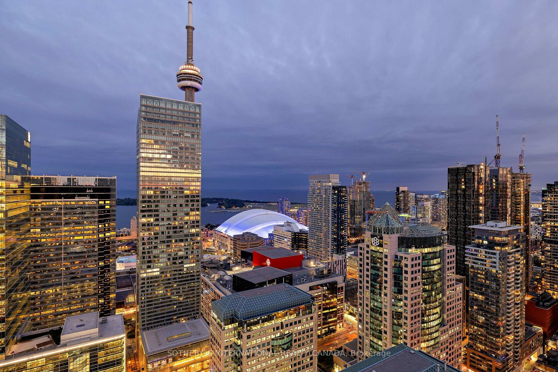 4 Bedrooms Condo at 224 King,  Toronto For sale