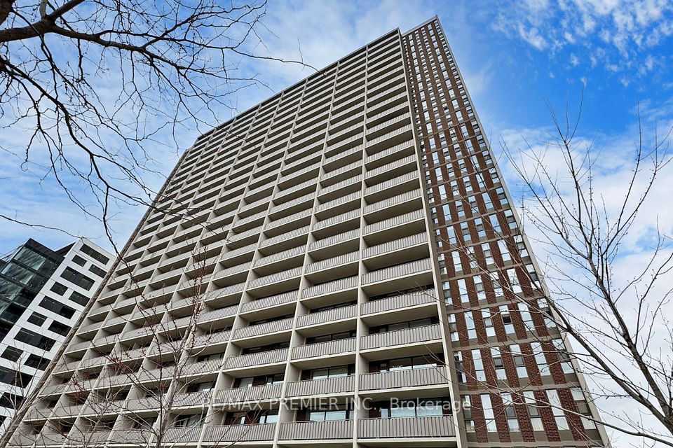 #804 - 666 Spadina Avenue, Toronto, ON M5S 2H8