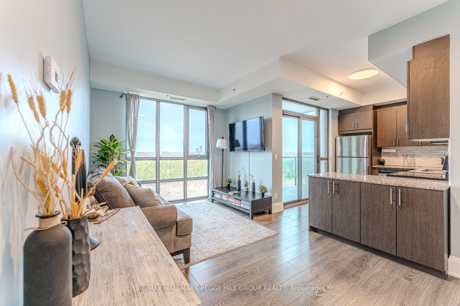 45 Yorkland Boulevard, #206