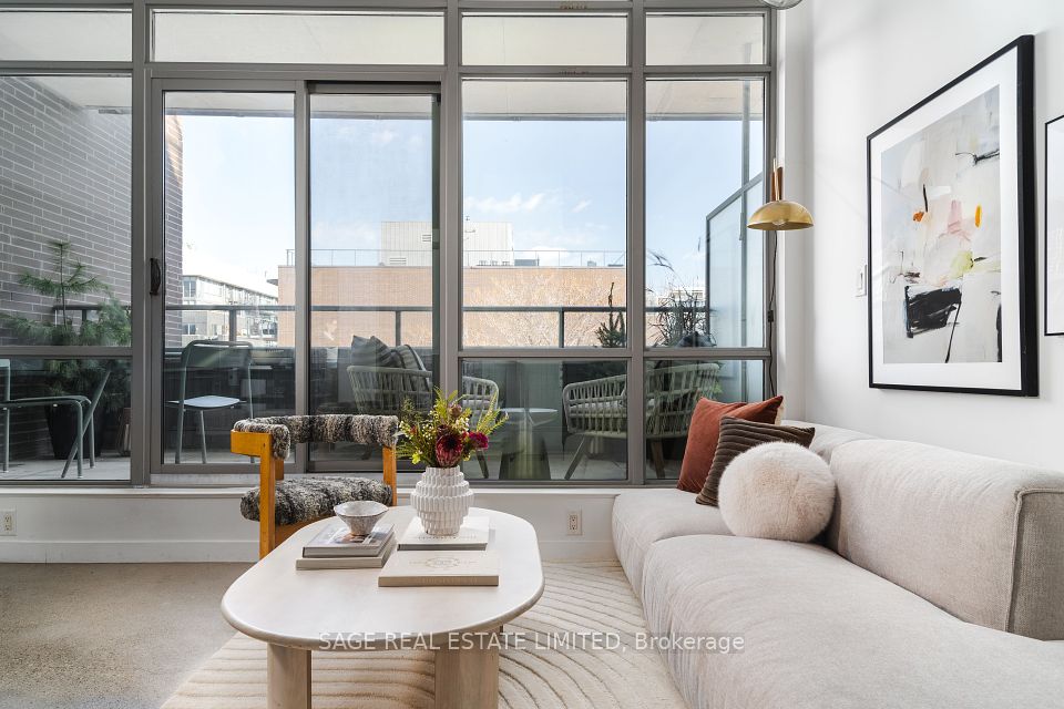 #502 - 549 King Street, Toronto, ON M5A 1M4