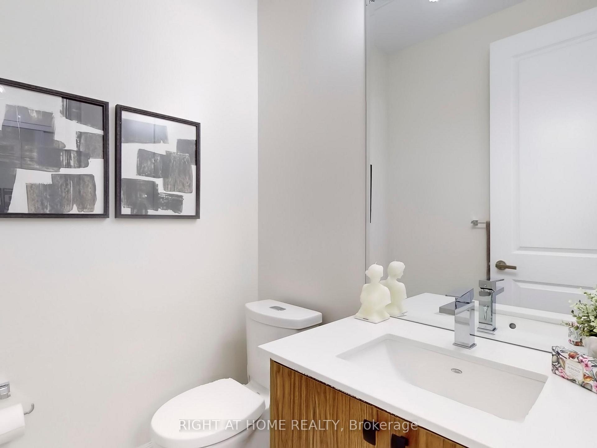 2 Bedrooms Condo at 9075 Jane, Vaughan For sale
