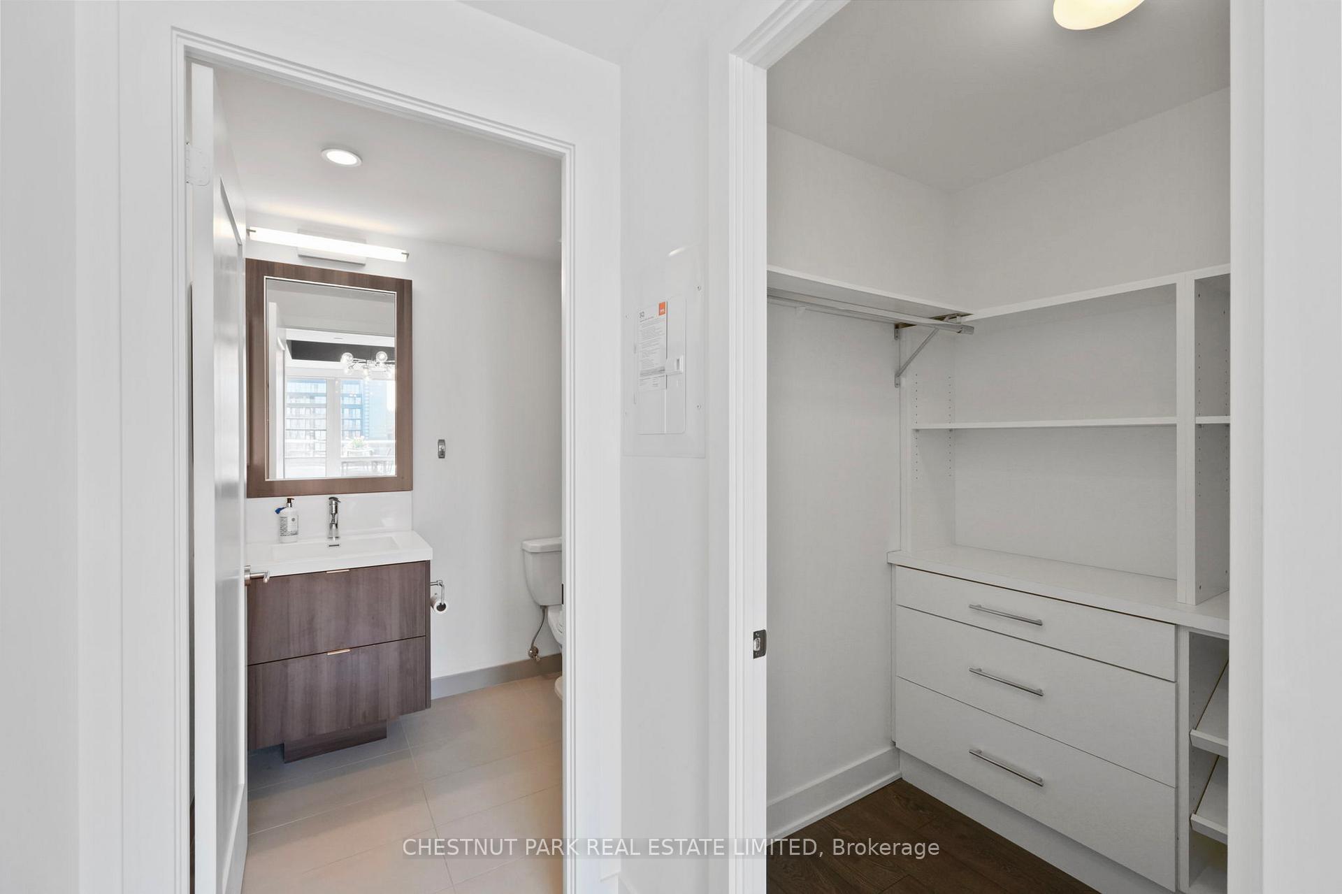 3 Bedrooms Condo at 38 Cameron, Toronto For sale