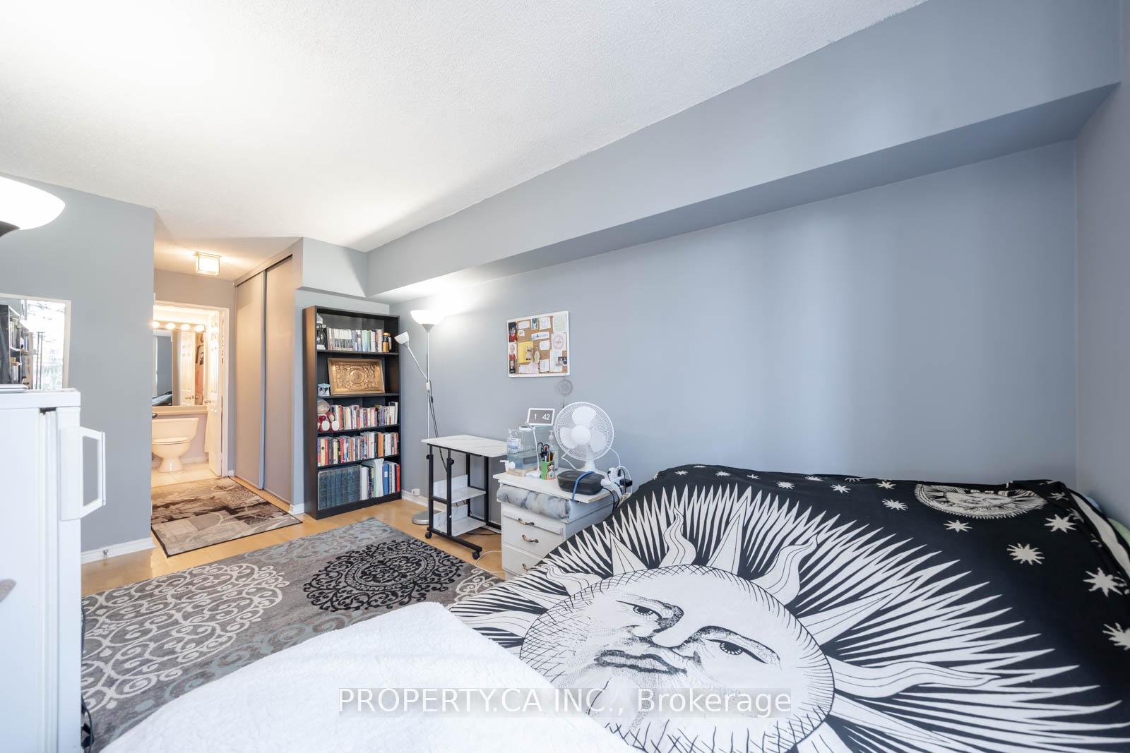 1 Bedroom Condo at 7 Bishop, Toronto For sale