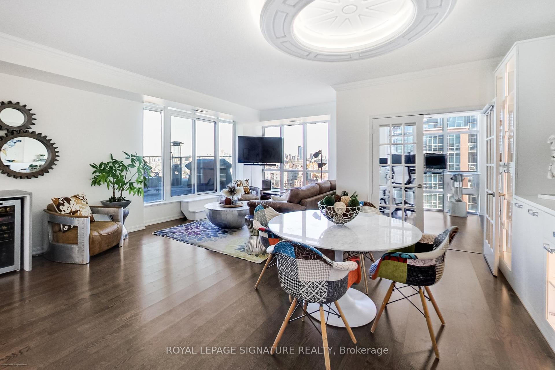 3 Bedrooms Condo at 75 East Liberty, Toronto For sale