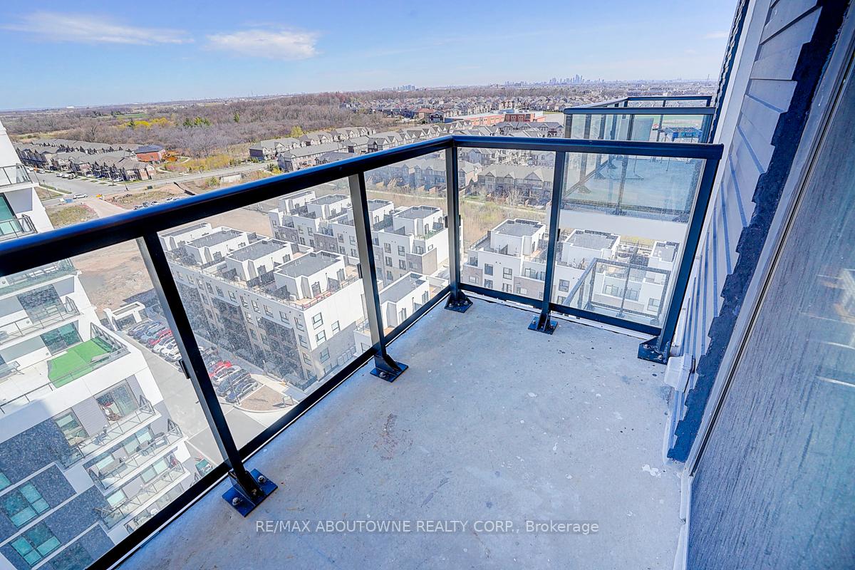 1 Bedroom Condo at 335 Wheat Boom,  Oakville For sale