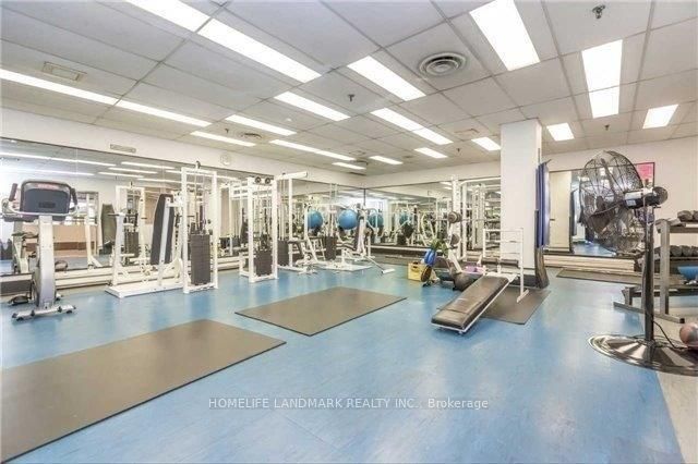 711 Bay Street, #1020