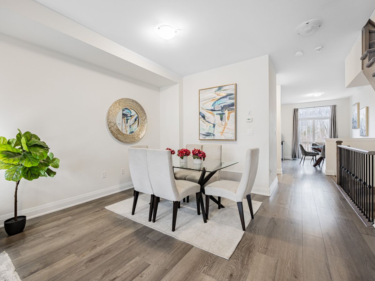 250 Finch Avenue 22