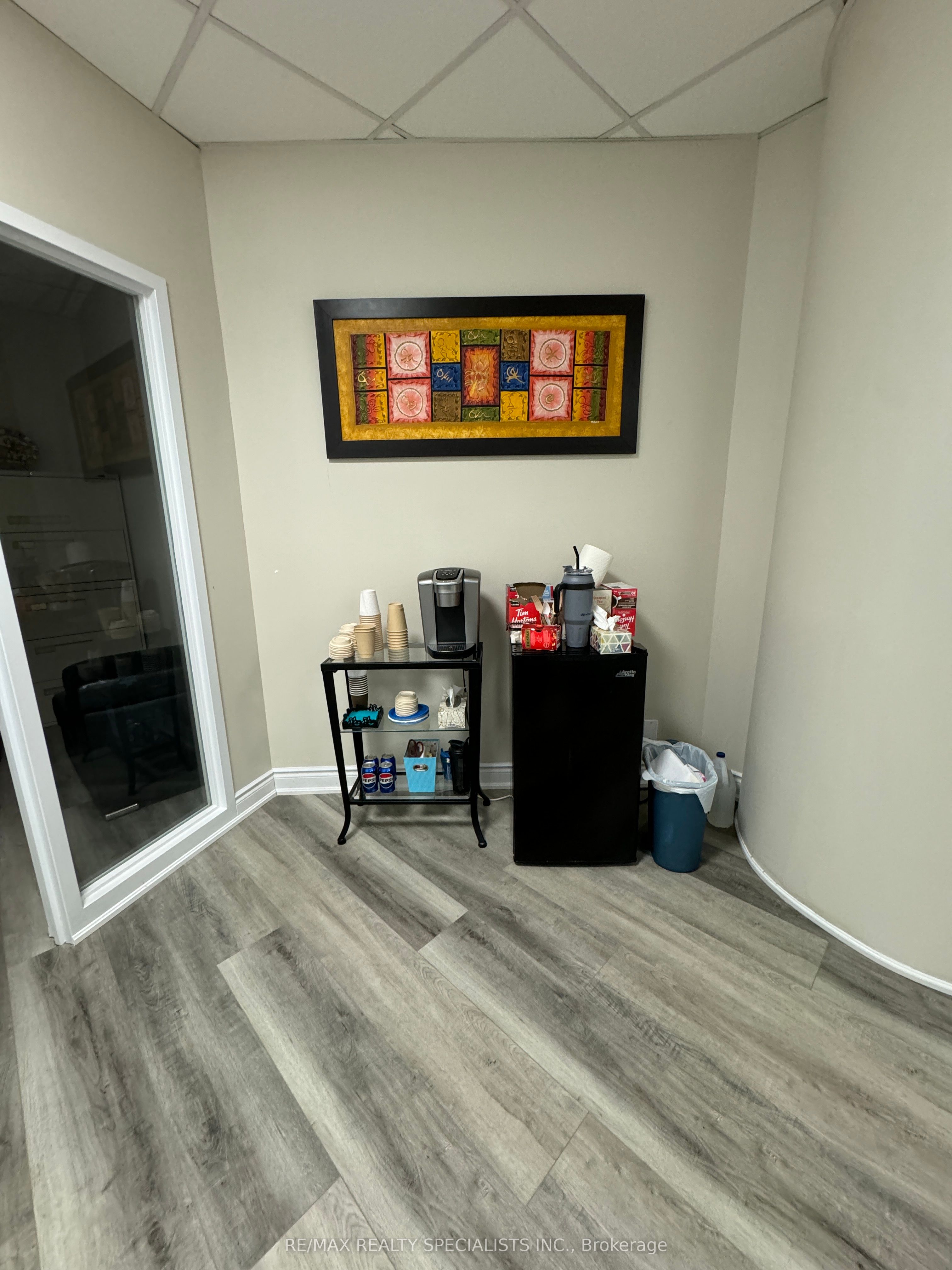 50 Burnhamthorpe Road W, #106 A