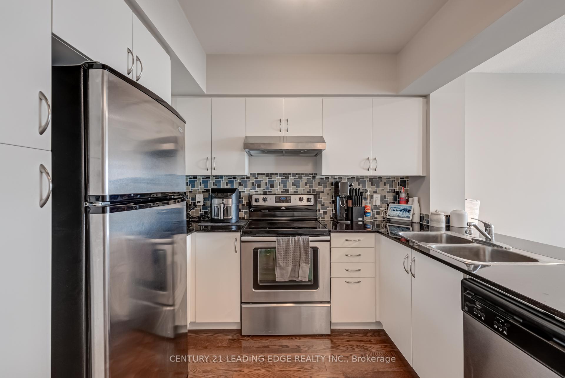 2 Bedrooms Condo at 2240 Lake Shore, Toronto For sale