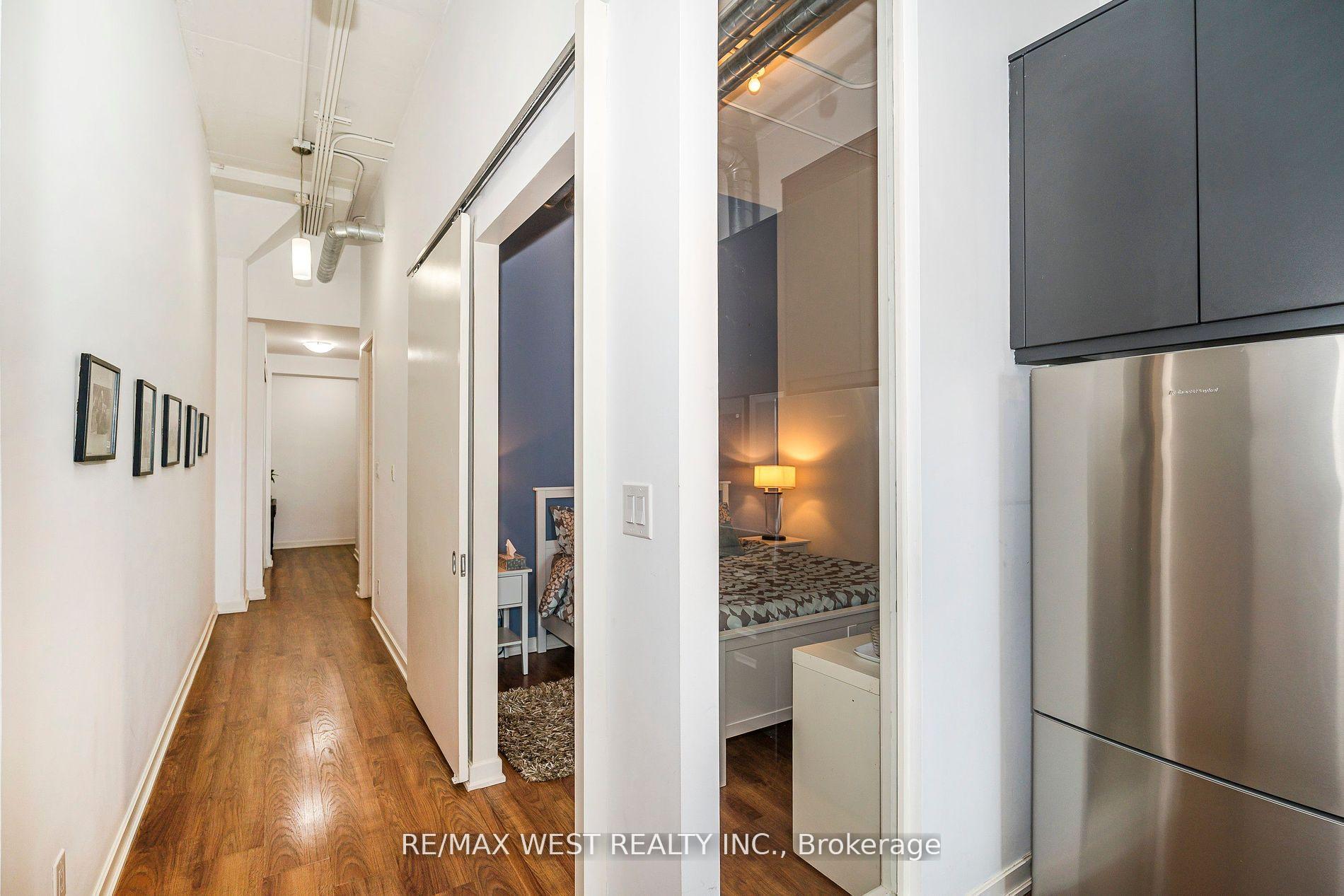 2 Bedrooms Condo at 380 Macpherson, Toronto For sale