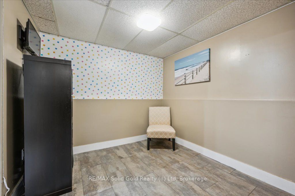 419 Bairstow Crescent, #3