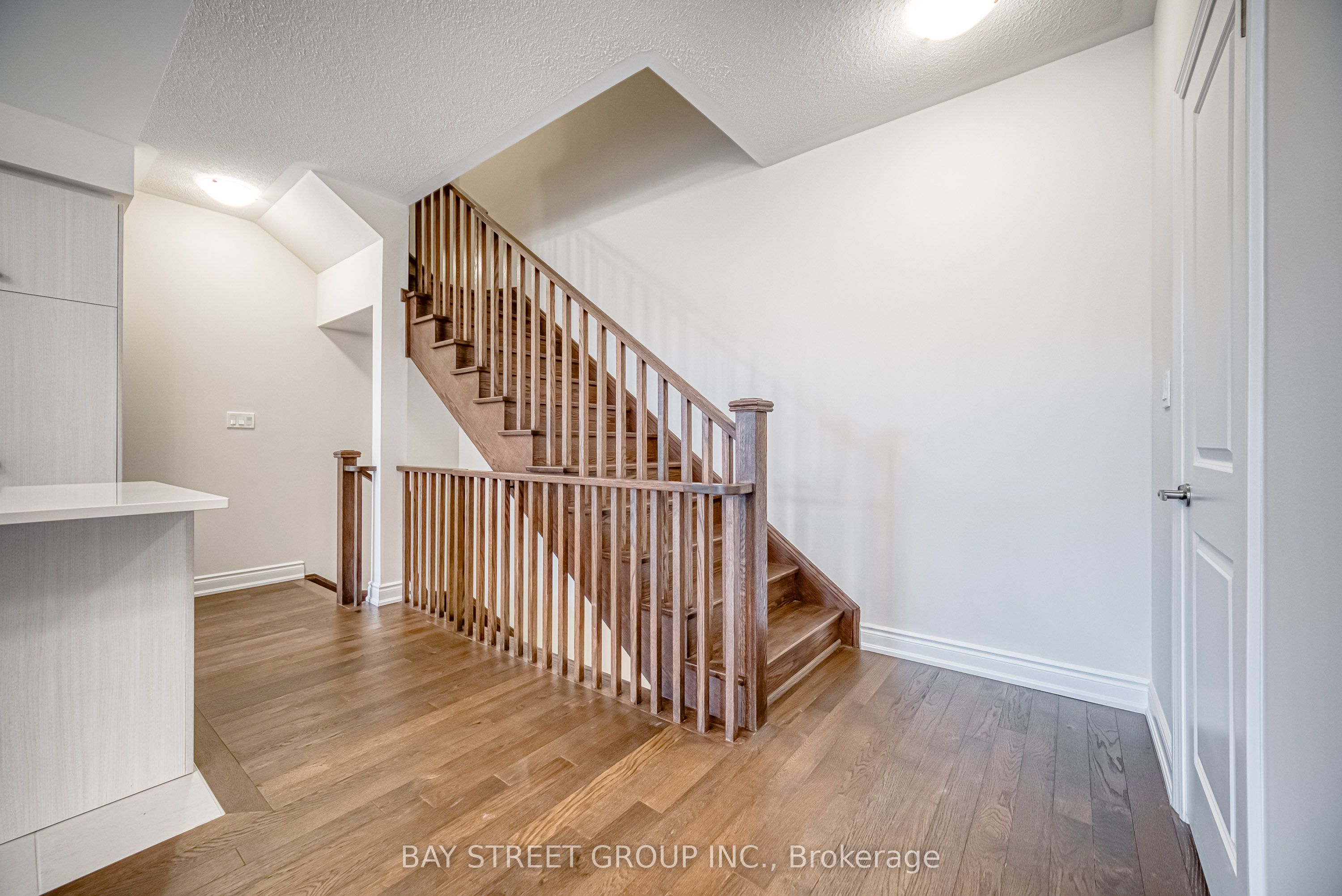 1411 Courtleigh Trail