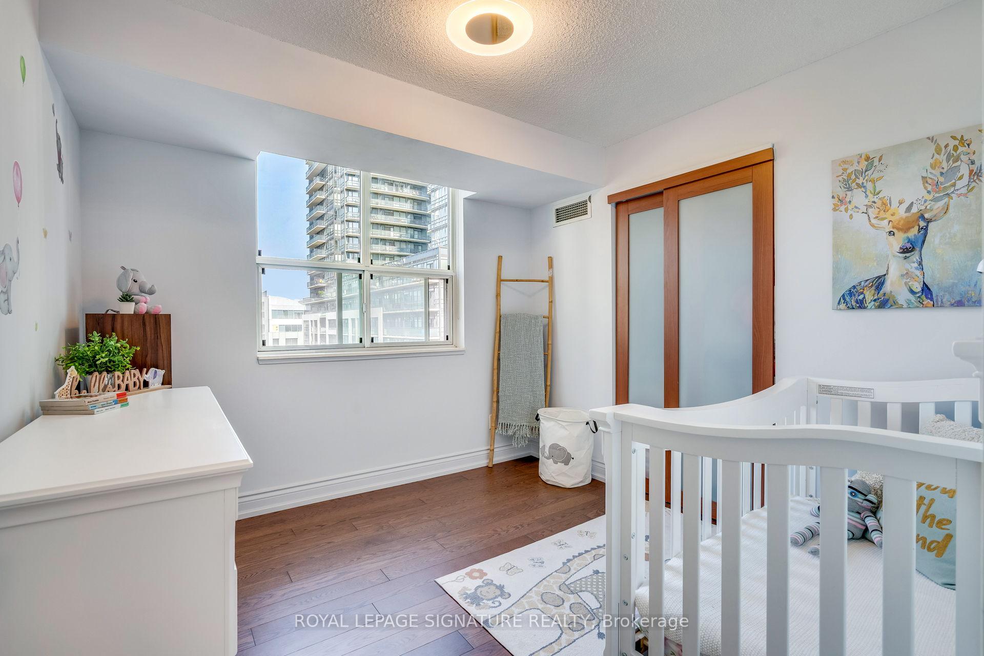 2 Bedrooms Condo at 323 Richmond, Toronto For sale
