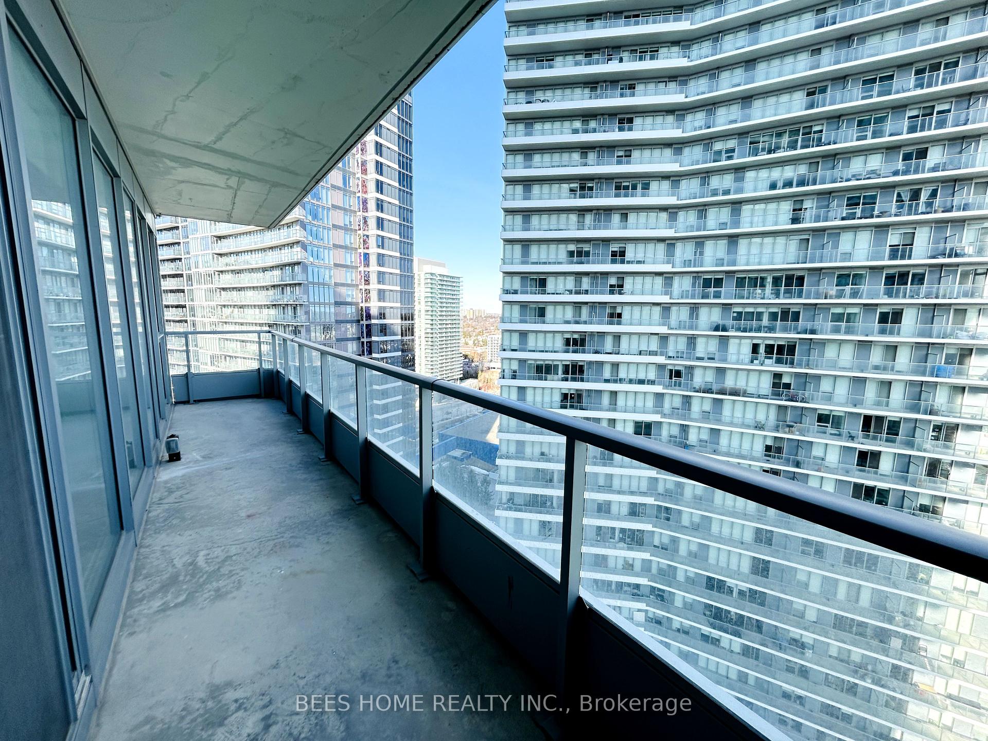 2 Bedrooms Condo at 115 McMahon, Toronto For sale