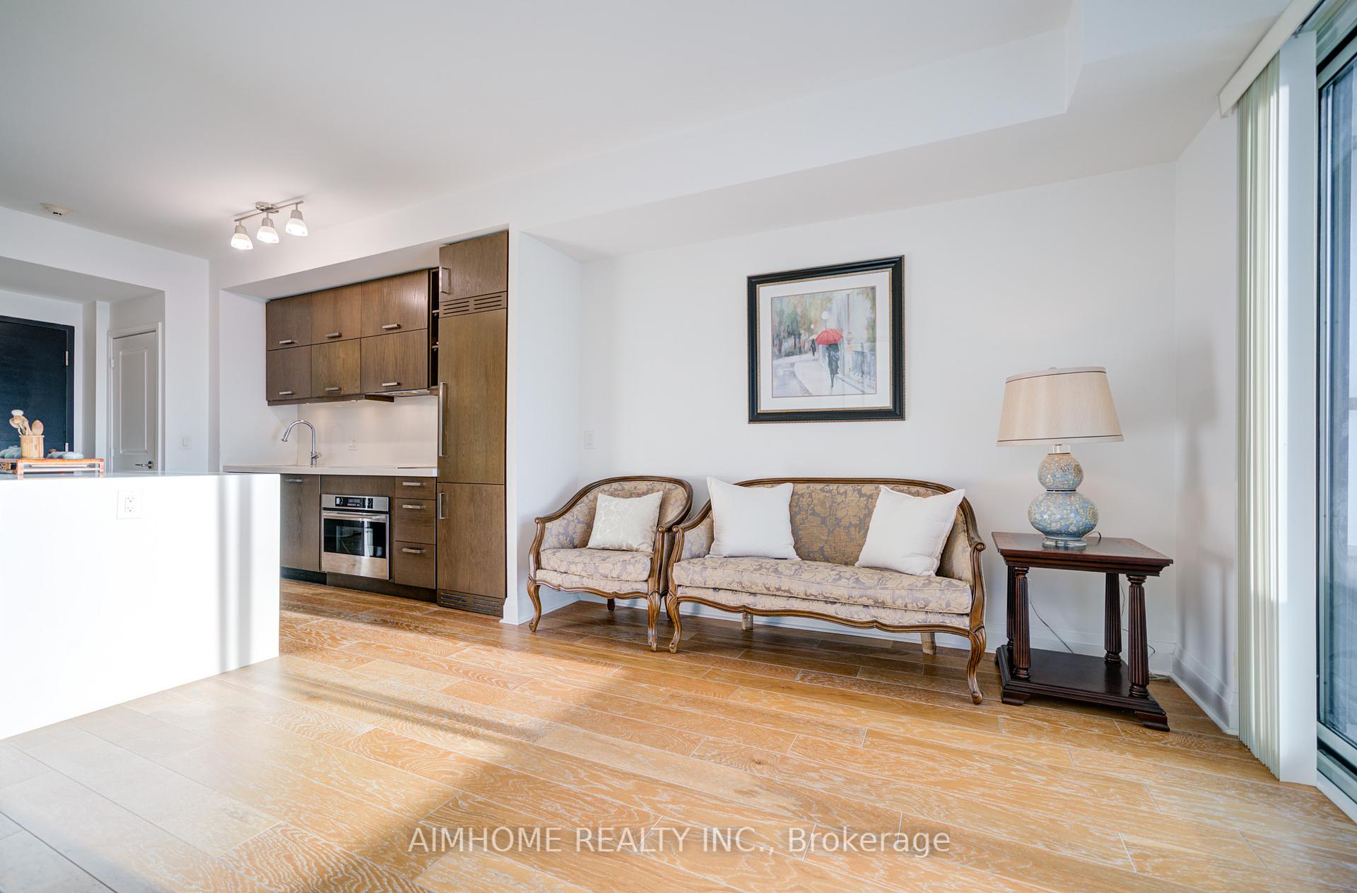 2 Bedrooms Condo at 1080 Bay, Toronto For sale