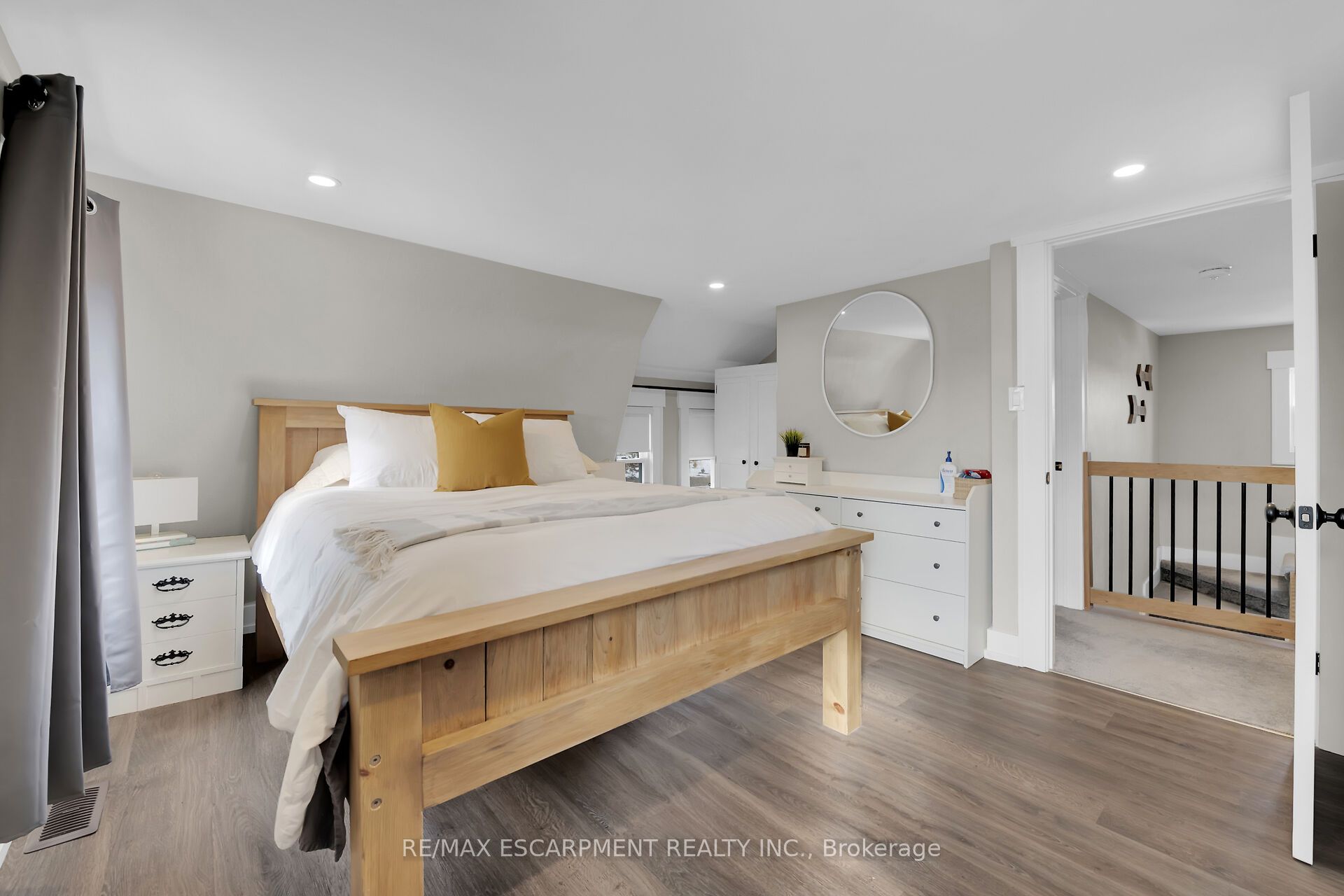 5324 Canborough Road