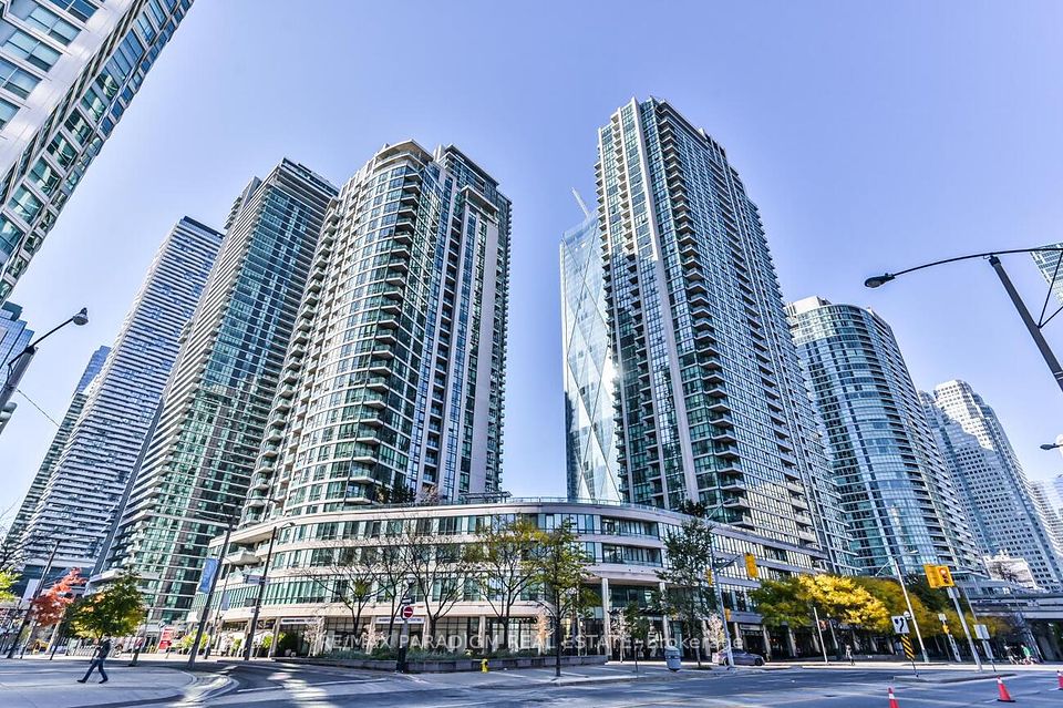 12 Yonge Street