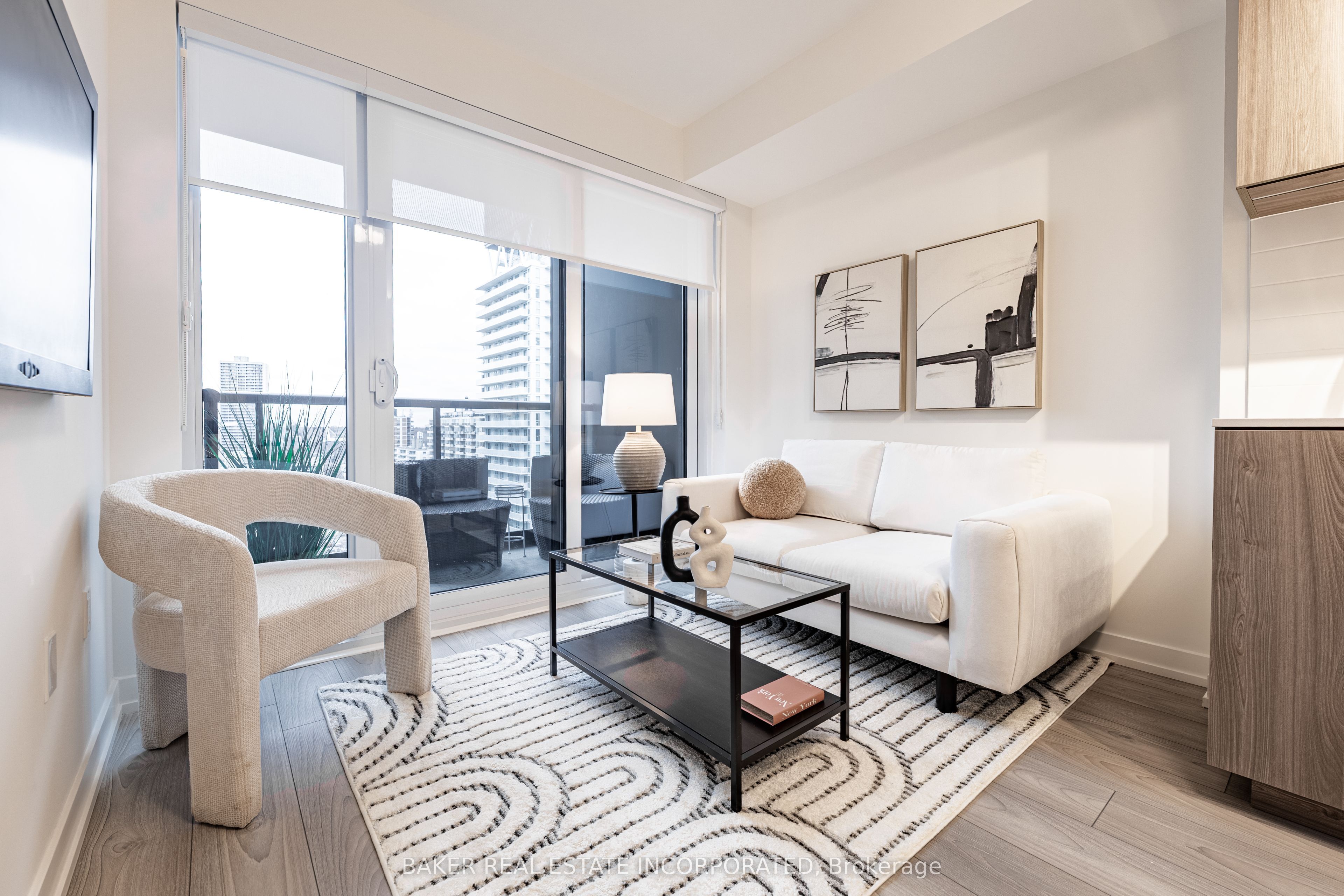 223 Redpath Avenue, #1807
