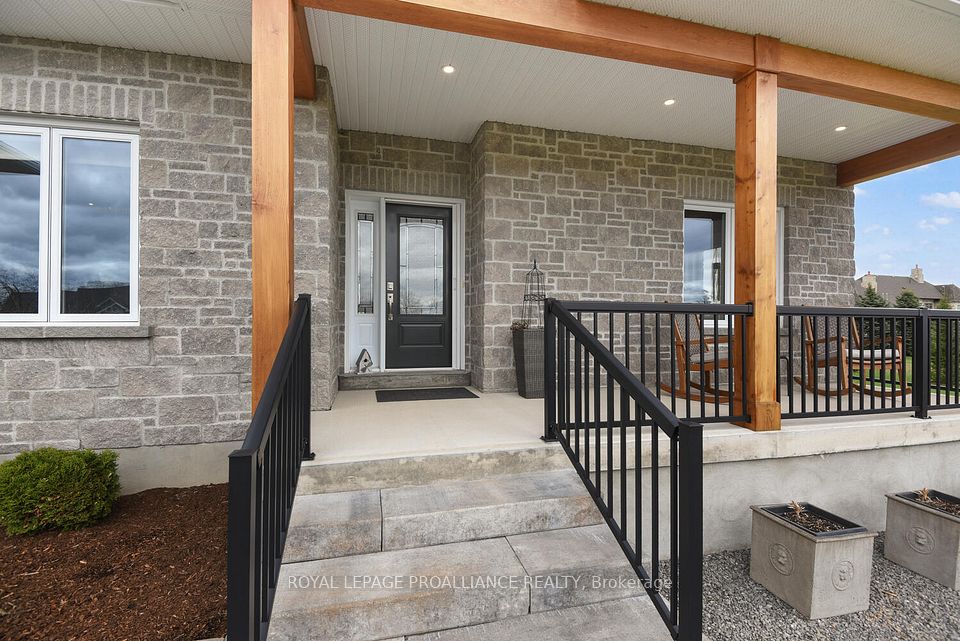 1132 Irace Drive, Augusta, ON K6V 5T1