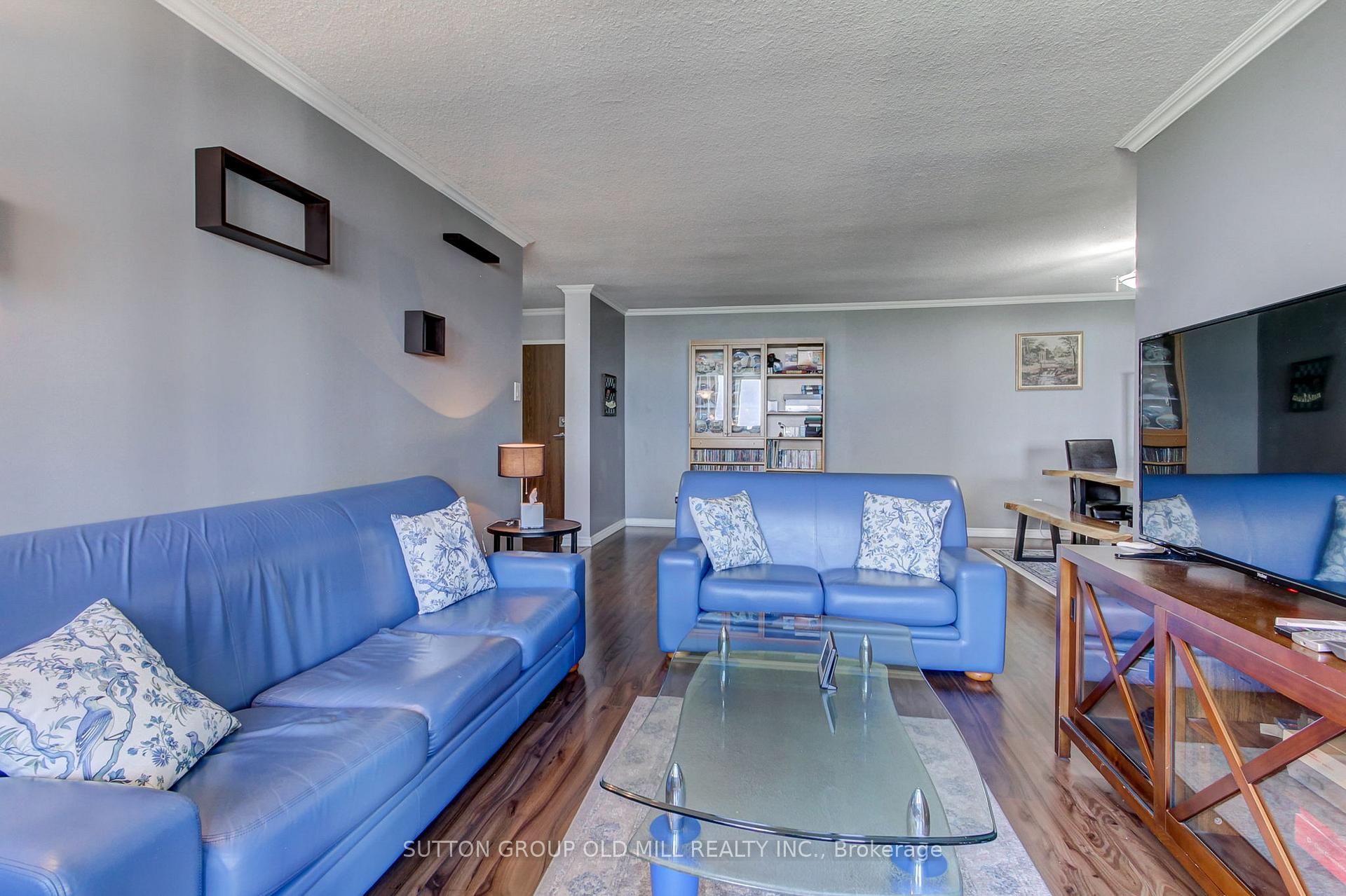 3 Bedrooms Condo at 133 Torresdale, Toronto For sale