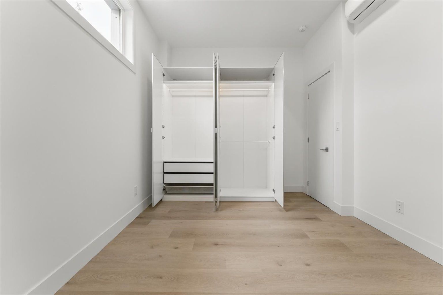 1064 Dufferin Street Rear Garden Suite
