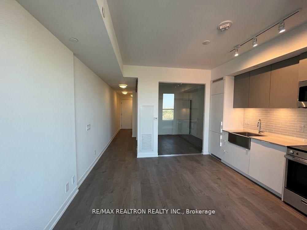1 Bedroom Condo at 270 Dufferin, Toronto For sale