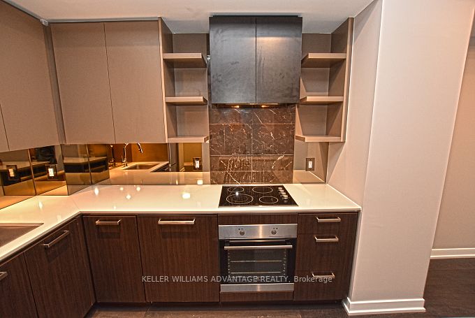 1830 Bloor Street W, #639
