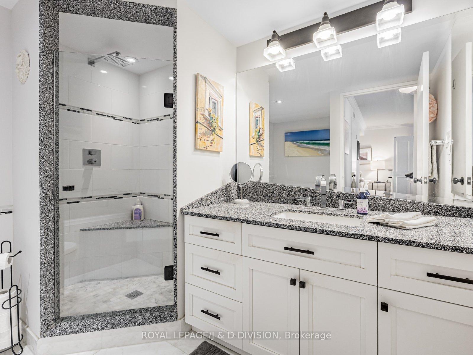 2 Bedrooms Condo at 80 Front,  Toronto For sale