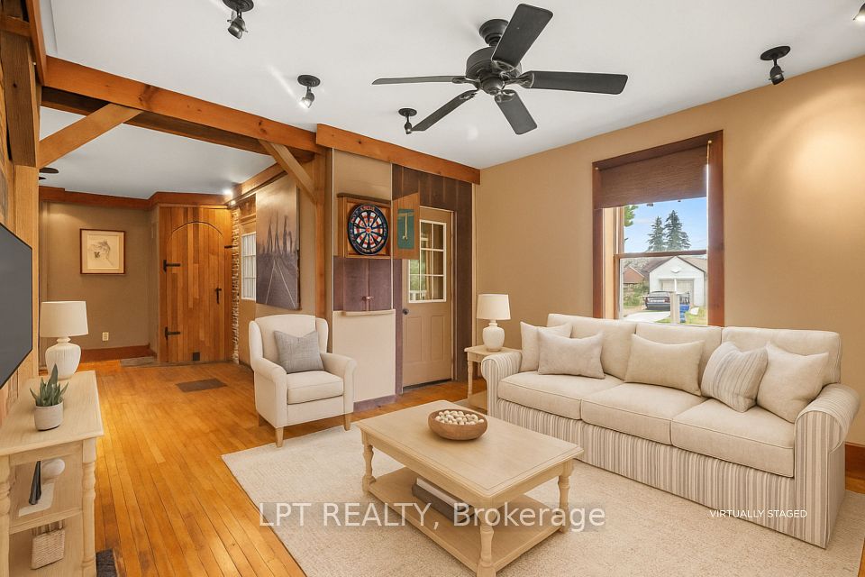 277 Brock Street, Gananoque, ON K7G 1K5