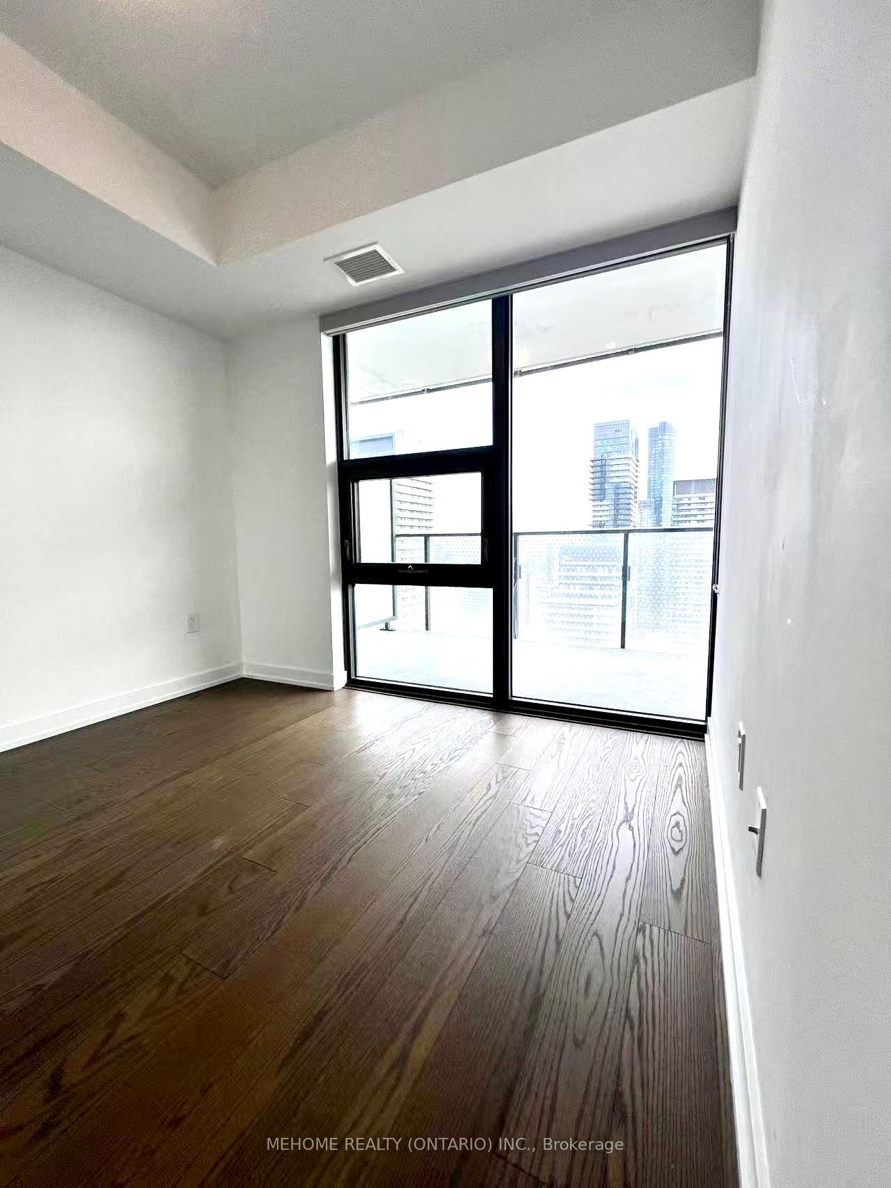 2 Bedrooms Condo at 11 Wellesley St, Toronto For sale