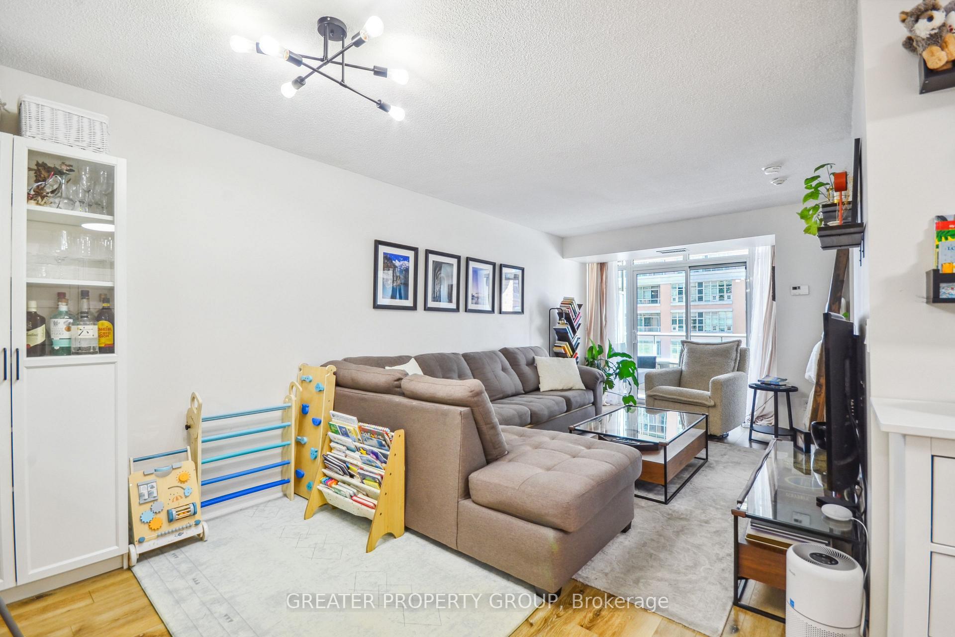 2 Bedrooms Condo at 75 East Liberty,  Toronto For sale