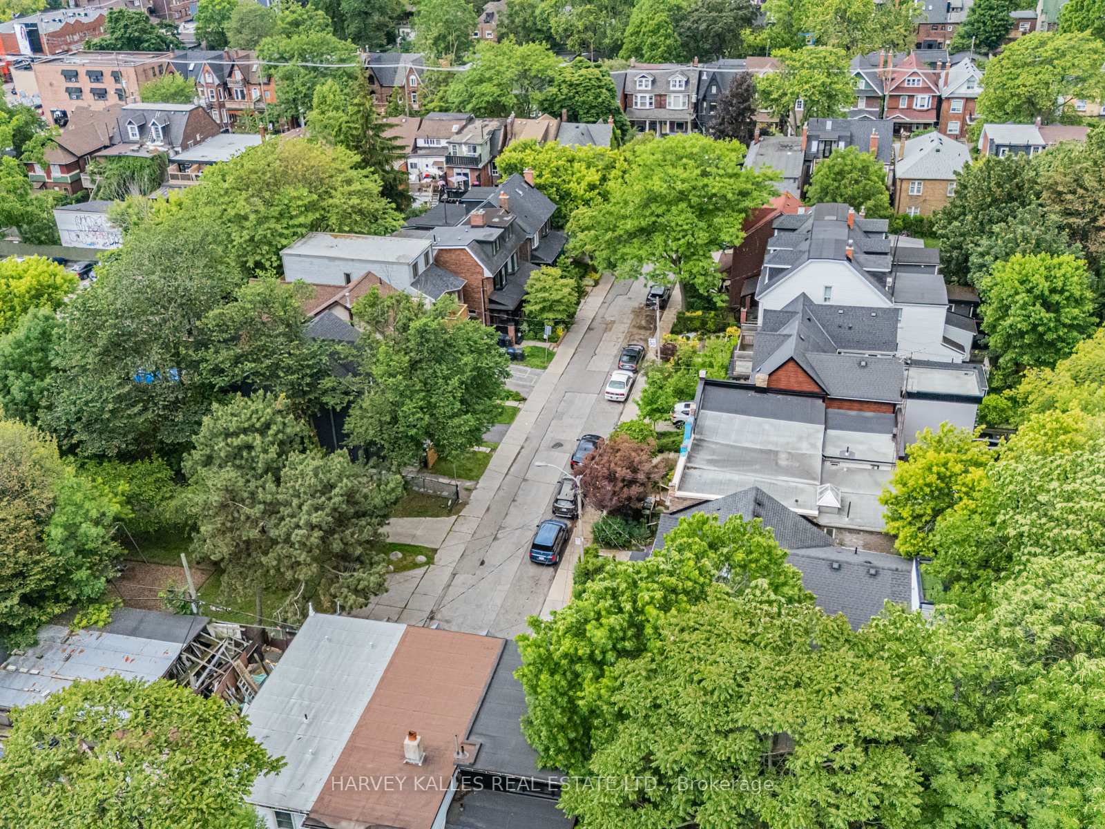 18 Saunders Avenue