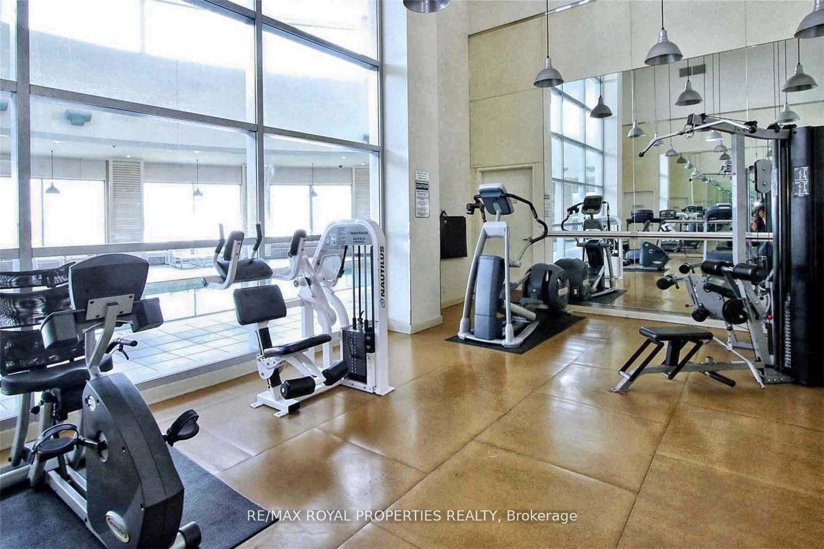 3 Bedrooms Condo at 38 Lee Centre,  Toronto For sale