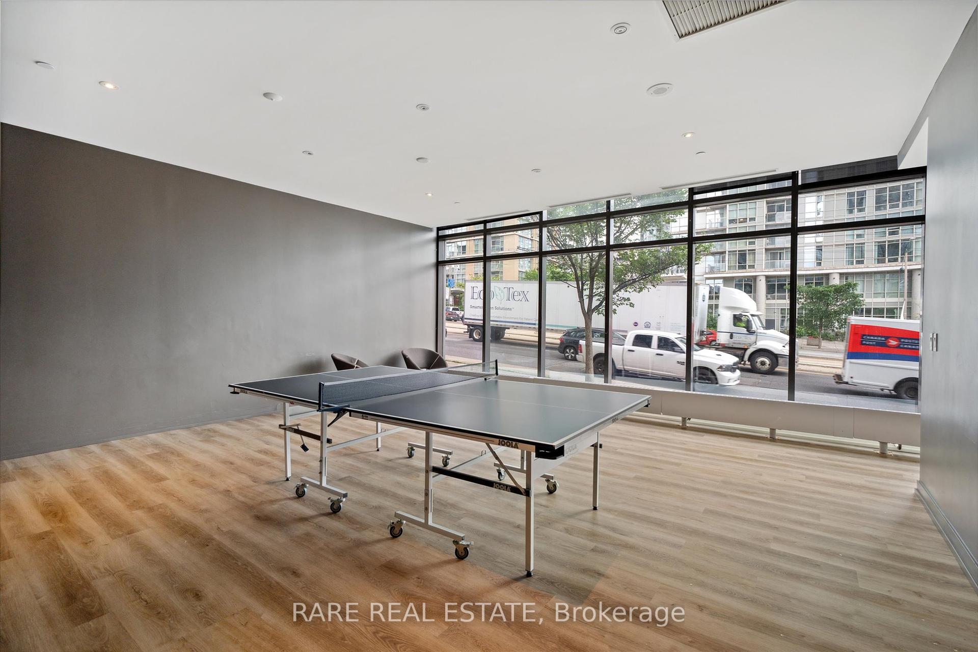 3 Bedrooms Condo at 11 Brunel, Toronto For sale