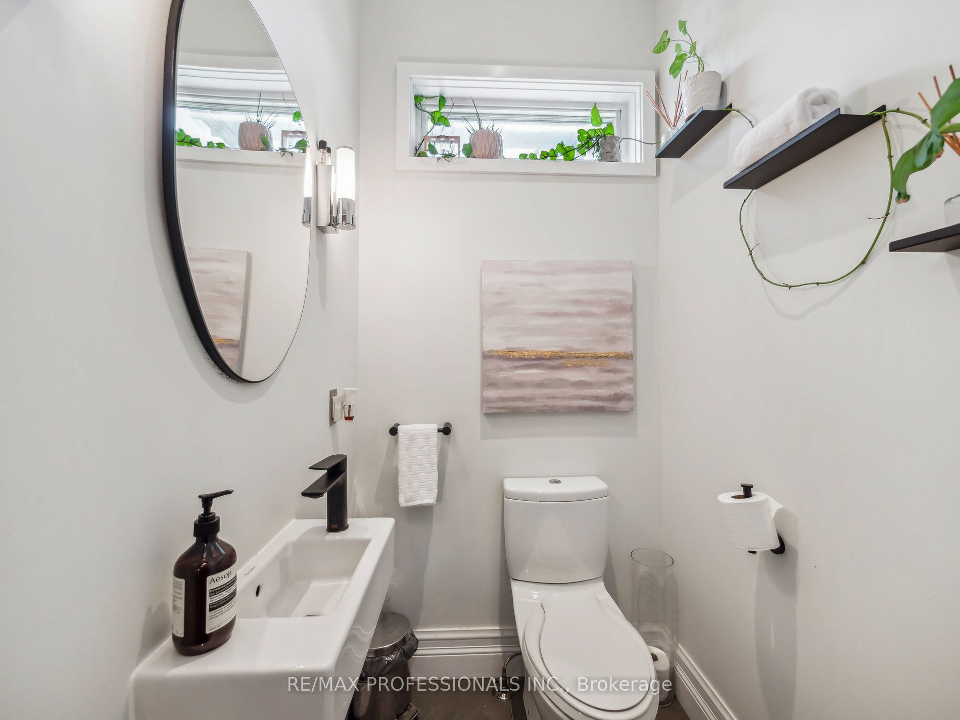 137 Galley Avenue