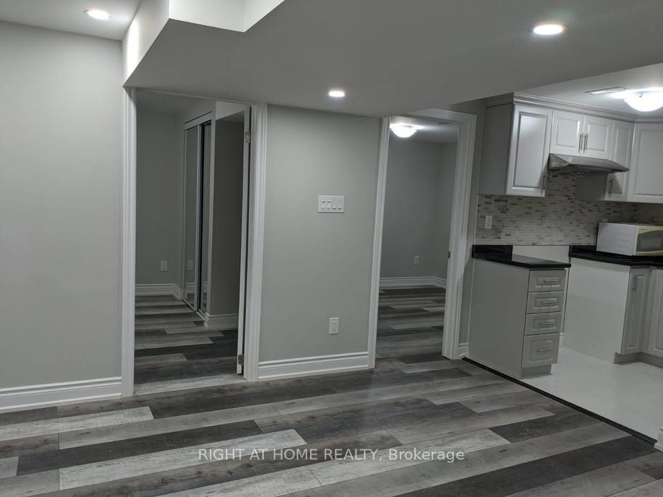 148 Sexton Crescent, #(Basement)