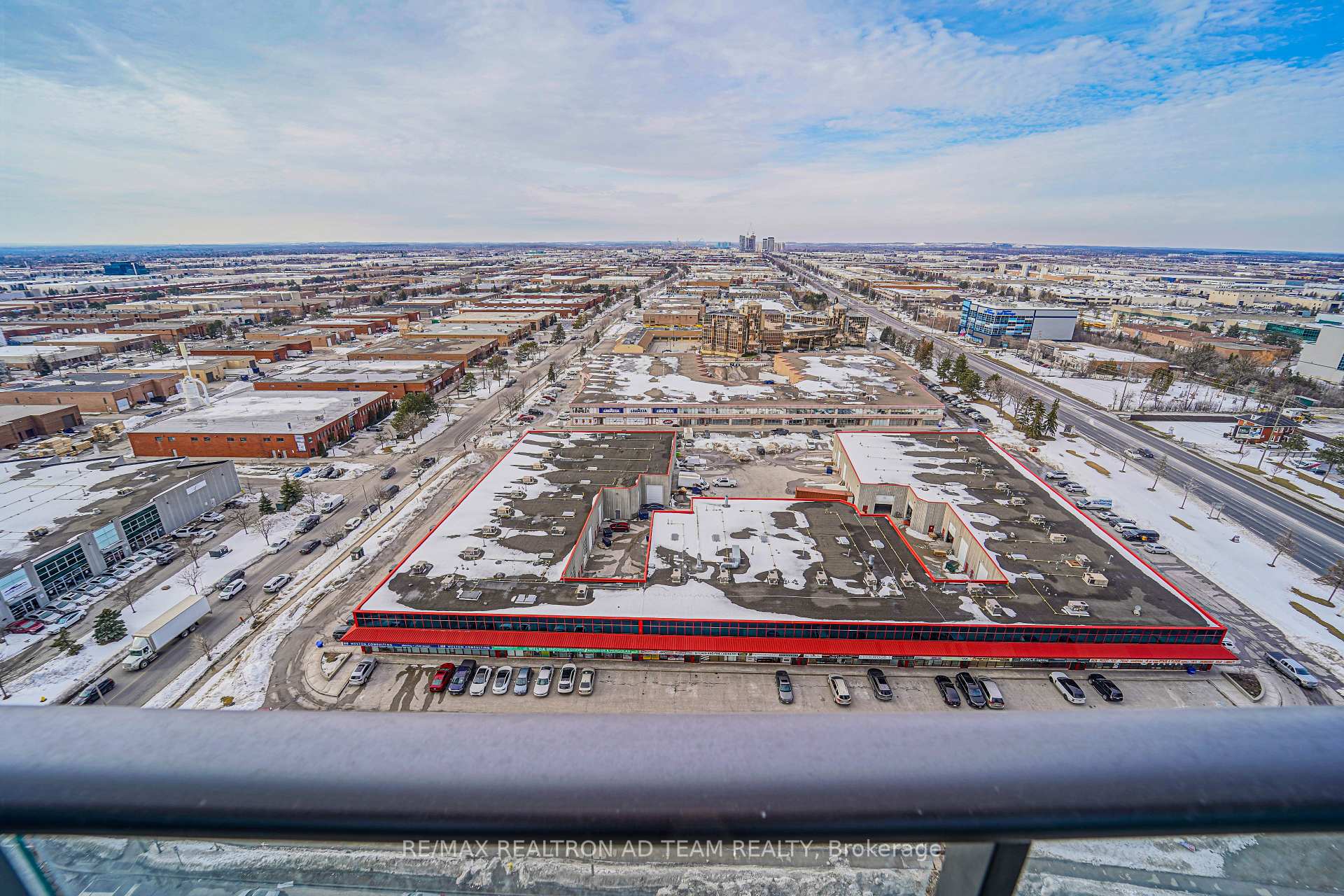 1 Bedroom Condo at 1000 Portage, Vaughan For sale