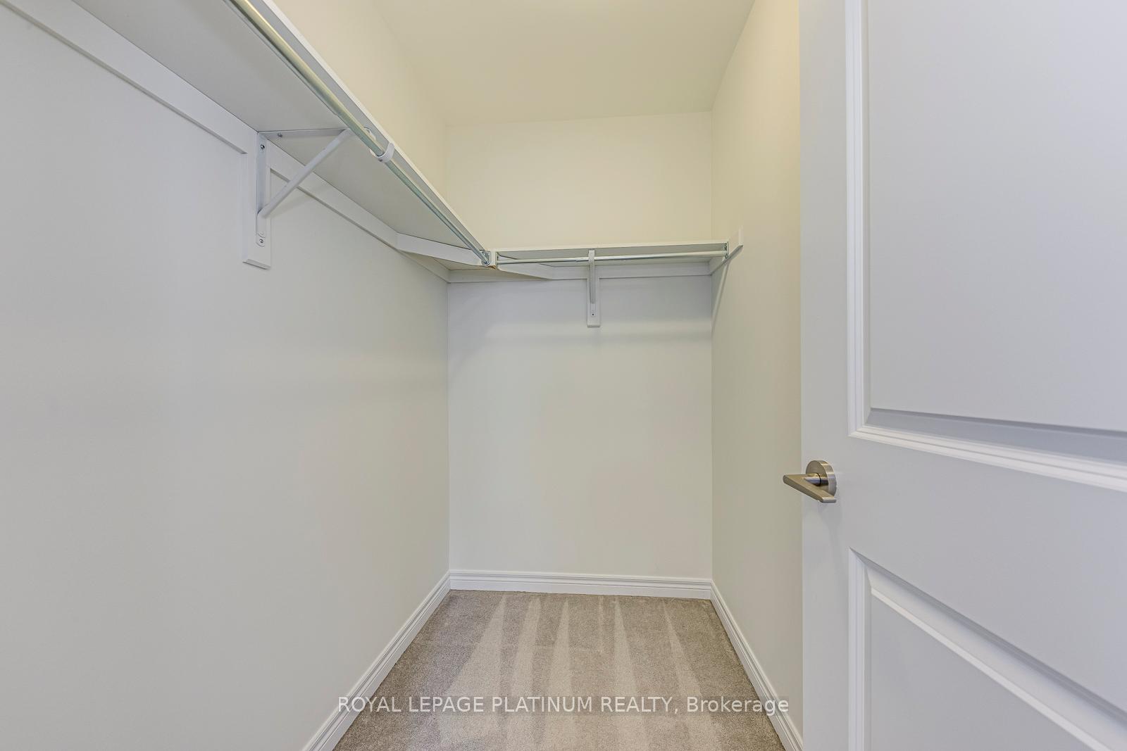 2 Bedrooms Condo at 2339 Sawgrass, Oakville For sale