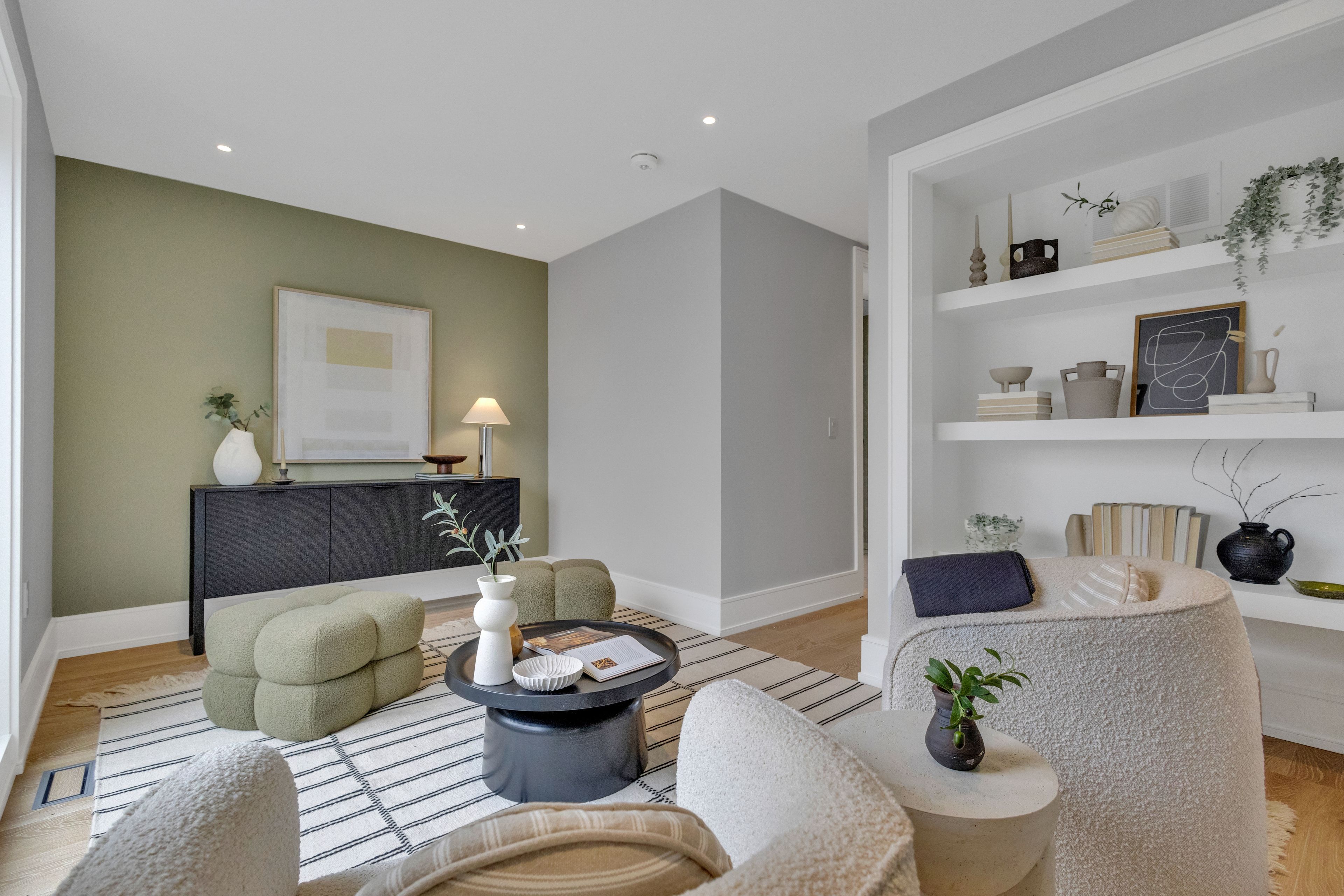 444 Roxton Road