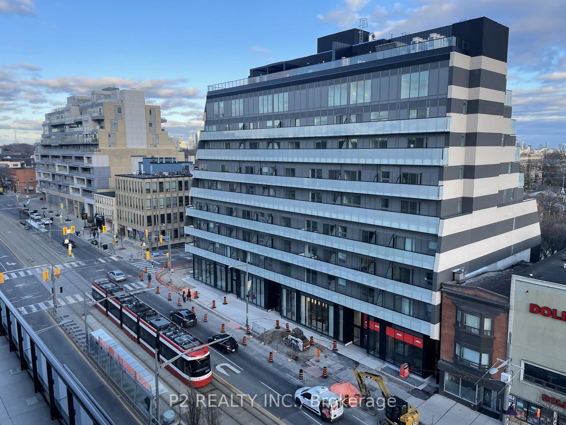 3 Bedrooms Condo at 863 St.Clair,  Toronto For sale