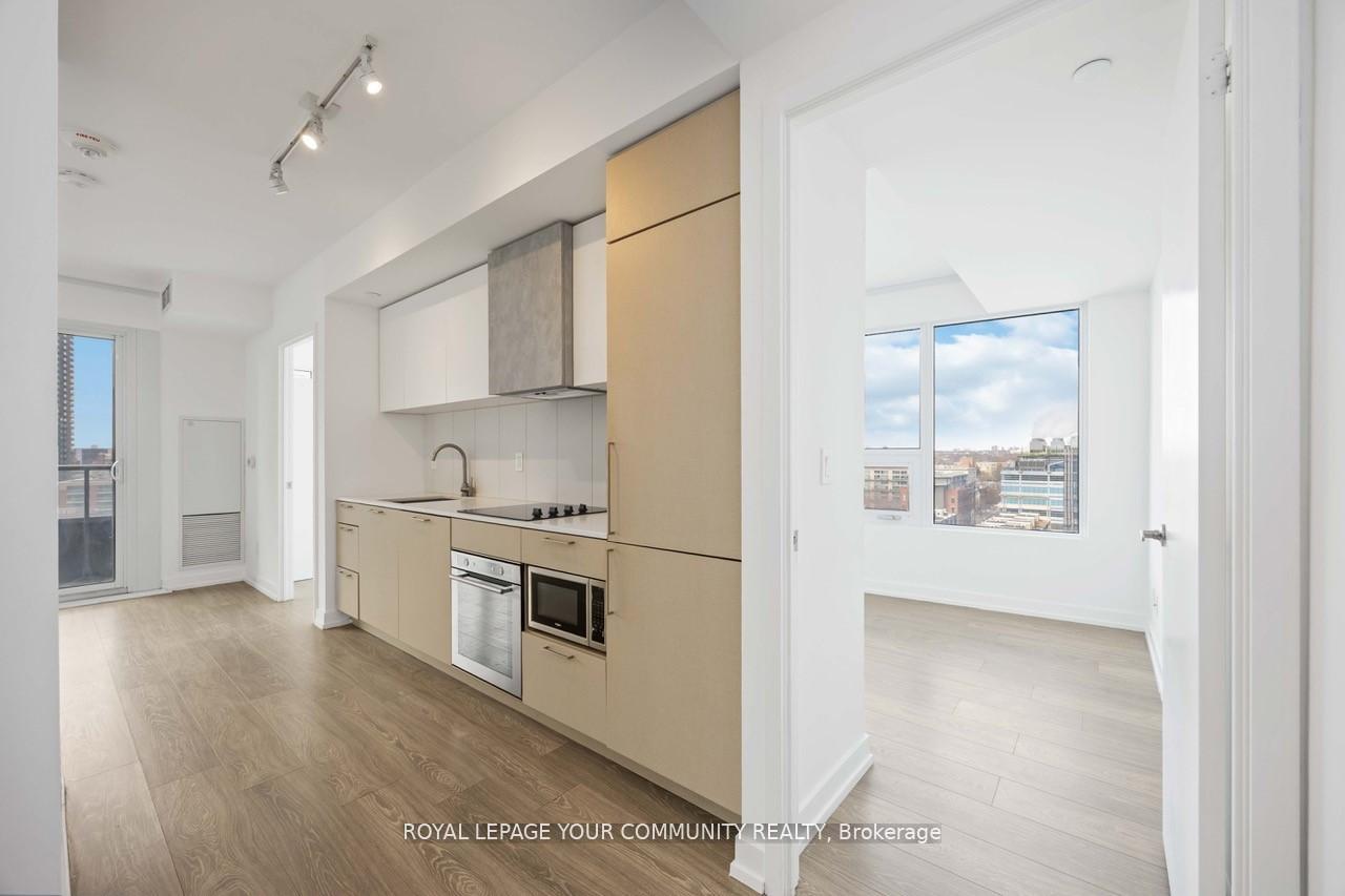 2 Bedrooms Condo at 19 Western Battery, Toronto For sale