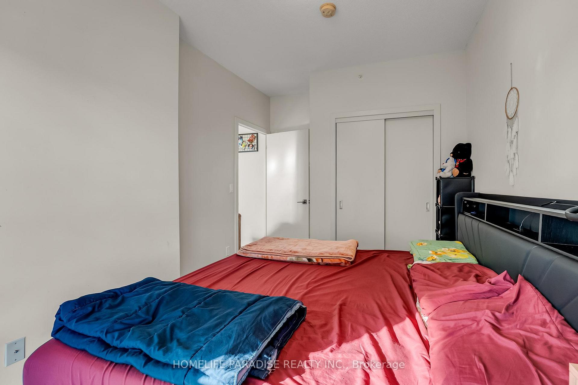 1 Bedroom Condo at 2087 Fairview,  Burlington For sale