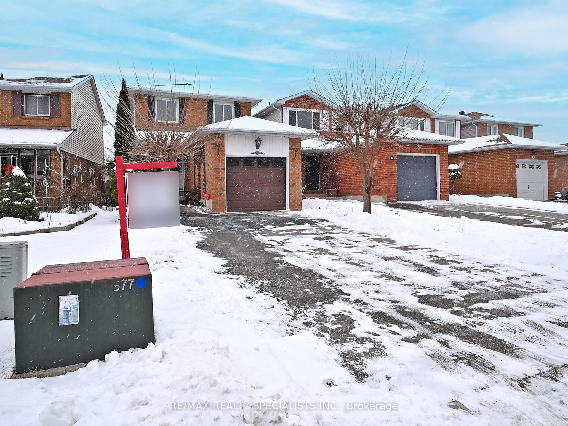 8 Stephensen Court, Brampton, ON L6V 3X8