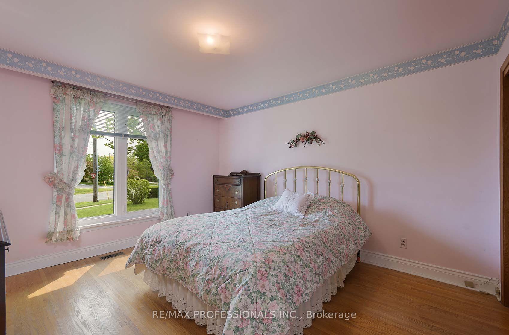 14 Baskerville Crescent