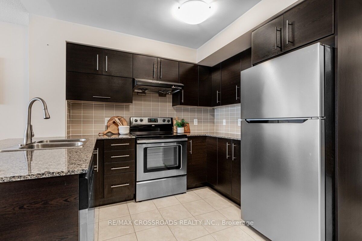 253 South Park Road, #909