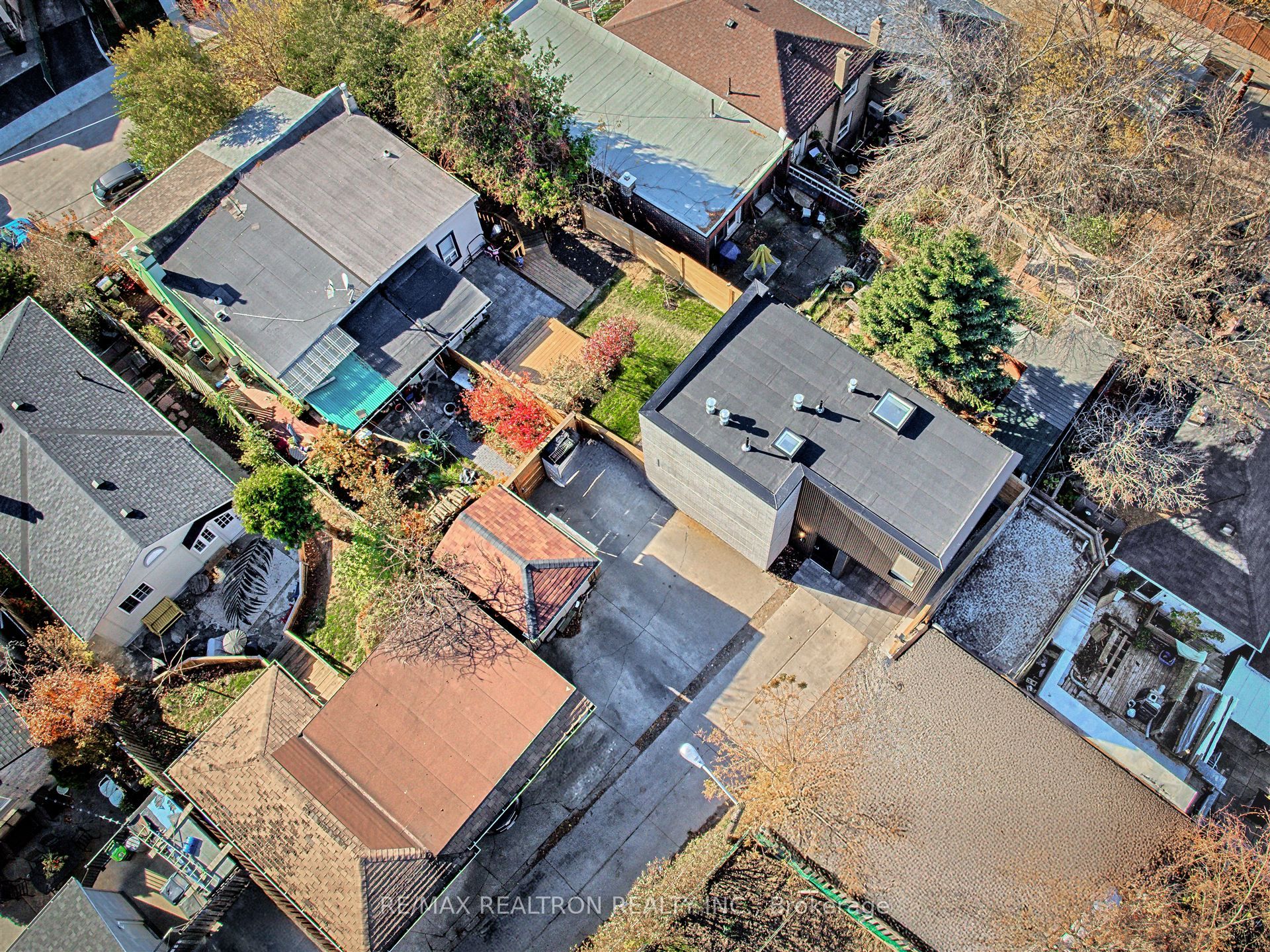 421 Silverthorn Avenue