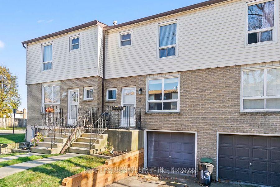 3 Bedrooms Condo at 1301 Upper Gage,  Hamilton For sale